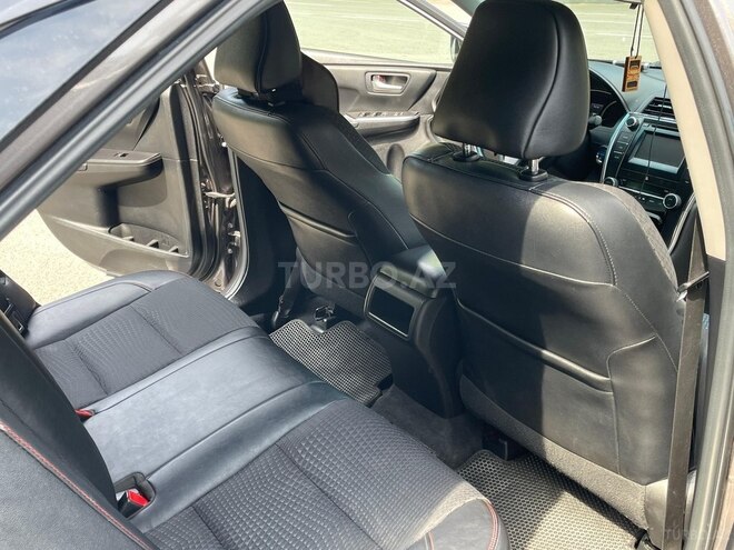 Toyota Camry-10