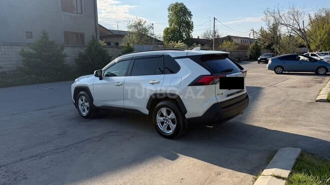 Toyota RAV4-3