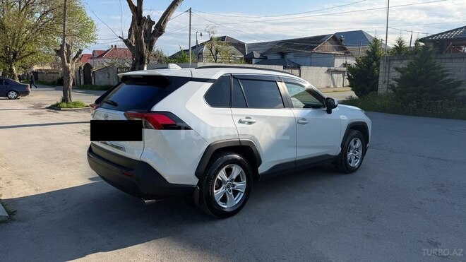 Toyota RAV4-4