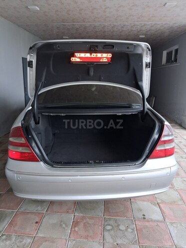 Mercedes E 240-7