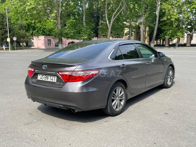 Toyota Camry-4
