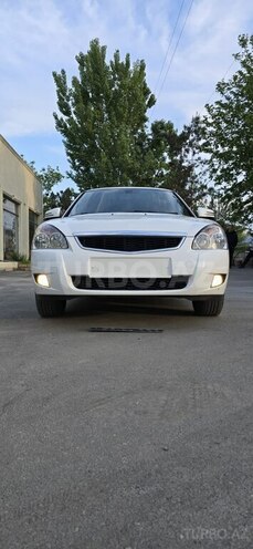 LADA (VAZ) Priora-1
