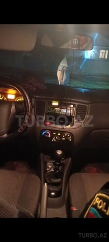 Kia Rio-2