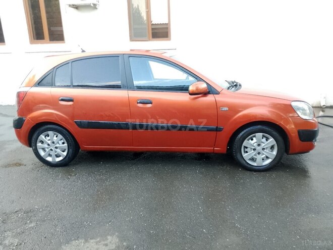 Kia Rio-7