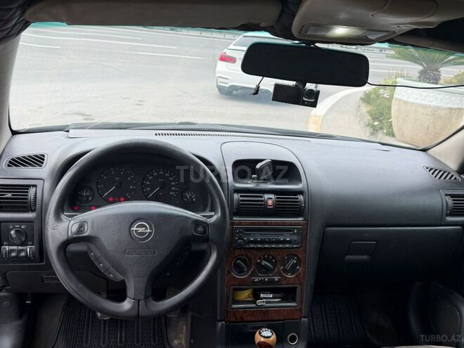 Opel Astra-9