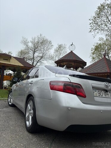 Toyota Camry-5