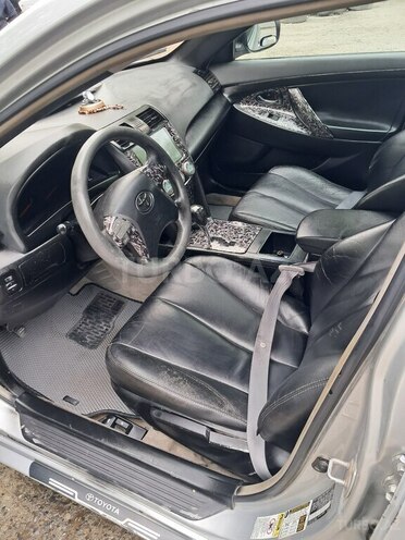 Toyota Camry-8