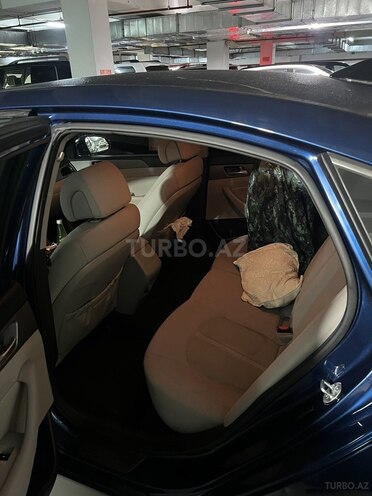 Hyundai Sonata-10