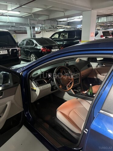 Hyundai Sonata-11