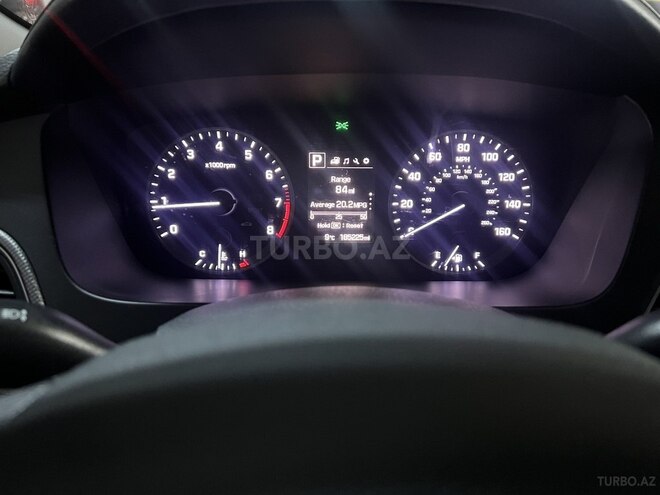 Hyundai Sonata-16