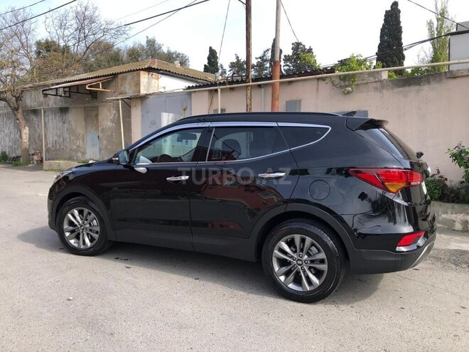 Hyundai Santa Fe-12