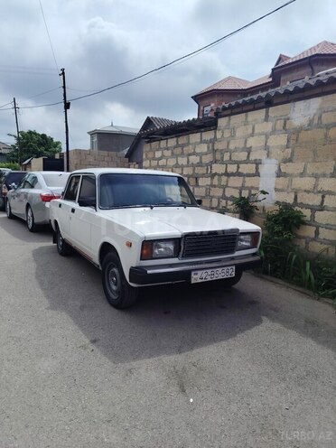 LADA (VAZ) 2107-1