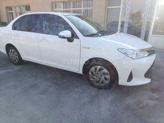 Toyota Corolla Axio-8
