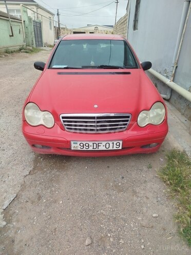 Mercedes C 230-1