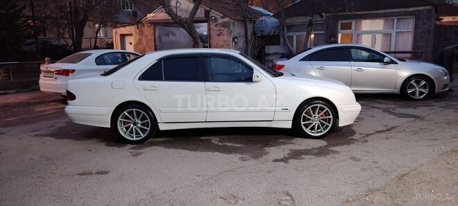 Mercedes E 220-9
