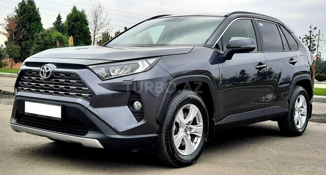 Toyota RAV4-11