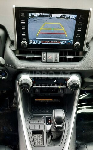 Toyota RAV4-17