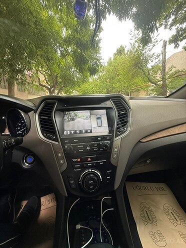 Hyundai Santa Fe-16