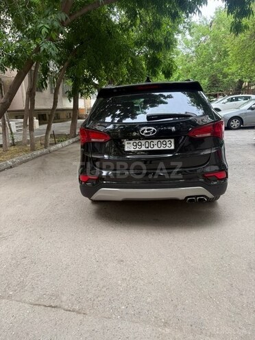 Hyundai Santa Fe-12