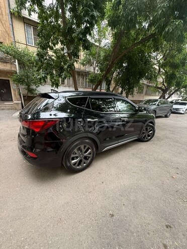 Hyundai Santa Fe-11