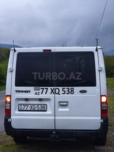 Ford Transit-5