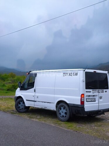 Ford Transit-7