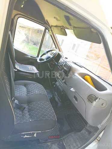 Ford Transit-8