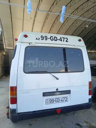 Ford Transit-3