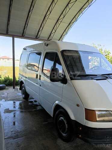 Ford Transit-2