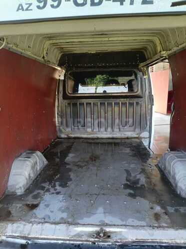 Ford Transit-10