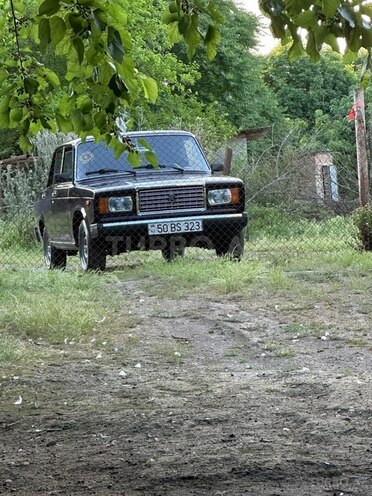 LADA (VAZ) 2107-1