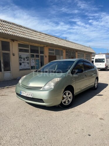 Toyota Prius-2