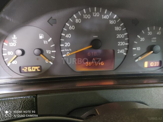Mercedes E 240-9