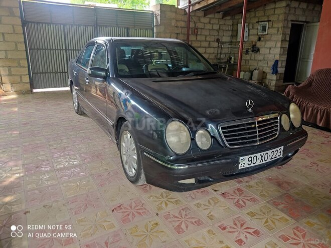 Mercedes E 240-12