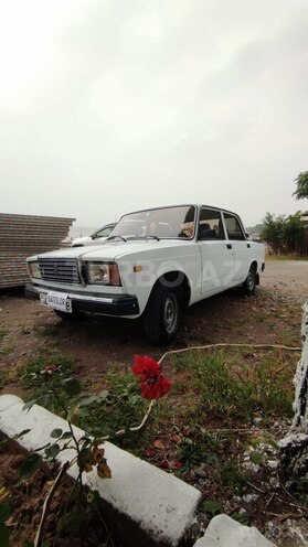 LADA (VAZ) 2107-1