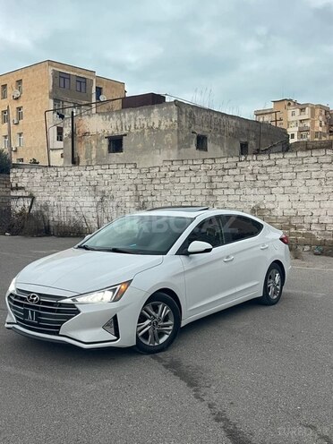 Hyundai Elantra-1