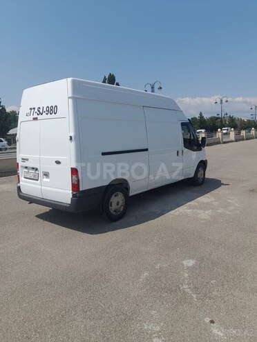 Ford Transit-2