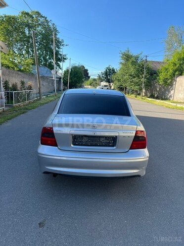 Opel Vectra-21