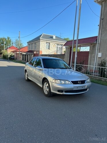 Opel Vectra-2