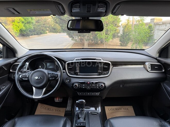 Kia Sorento-12