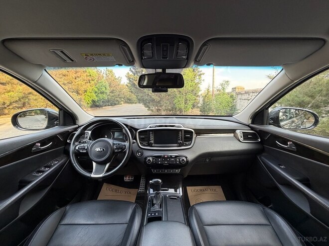 Kia Sorento-13