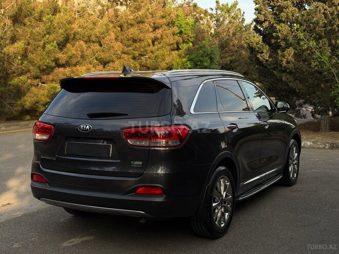 Kia Sorento-7