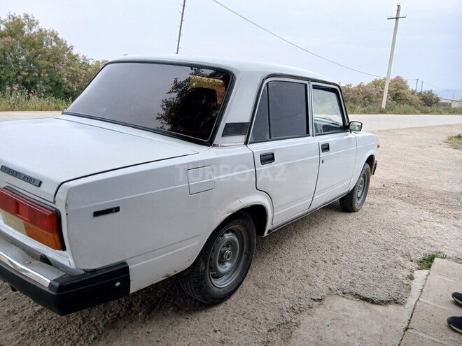 LADA (VAZ) 2107-5