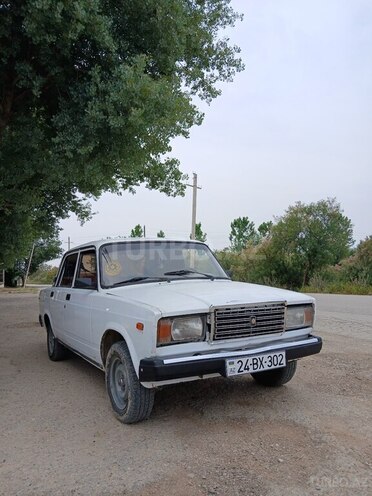 LADA (VAZ) 2107-1