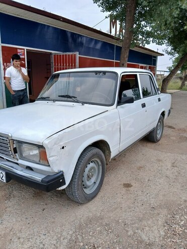 LADA (VAZ) 2107-8