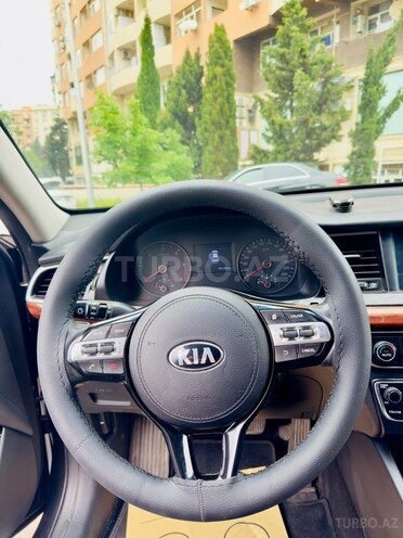 Kia K7-6