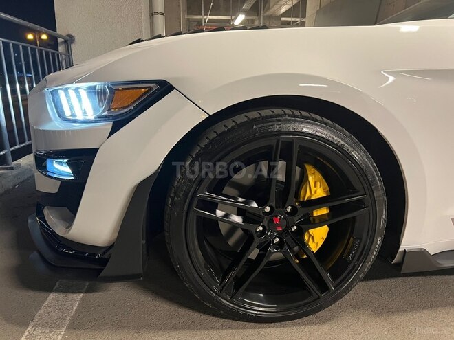 Ford Mustang-13