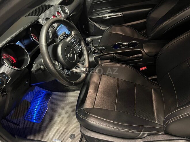 Ford Mustang-11