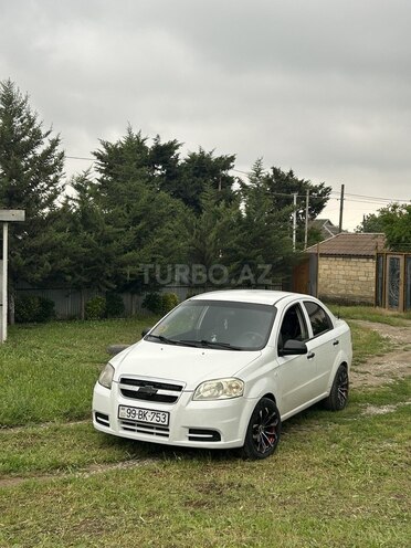 Chevrolet Aveo-1