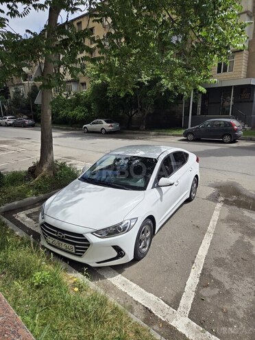 Hyundai Avante-1
